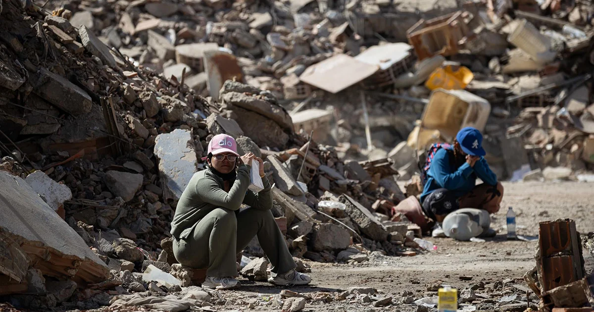 Desde que ocurrieron los terremotos de magnitud 7.2 y 7.5 se han registrado 609 réplicas