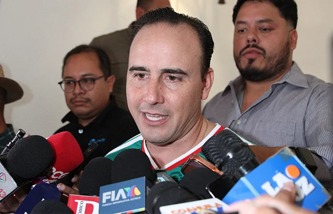 El gobernador Manolo Jiménez Salinas dijo que está en espera de conocer el resultado de los expertos sobre la explotación del gas en Coahuila