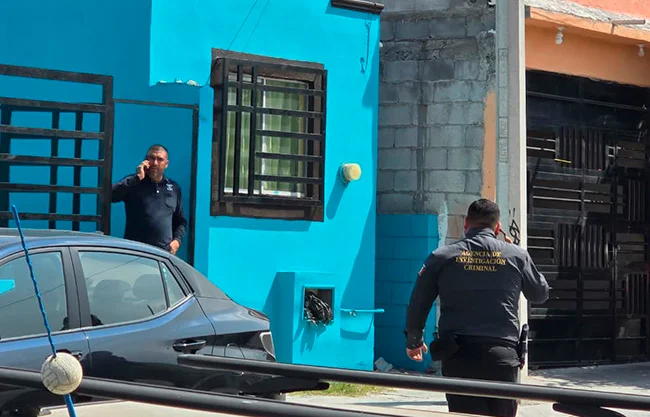 Un hombre de 42 años fue localizado sin vida la tarde de este martes al interior de un domicilio ubicado en la colonia Balcones de las Torres