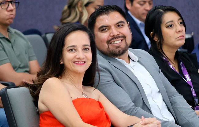 Encargada de Despacho de la Unidad de Paridad e Inclusión del Instituto Electoral de Coahuila, renunció a su cargo, acusando a la consejera Leticia Bravo Ostos, de ejercicio sistemático y de hostigamiento laboral