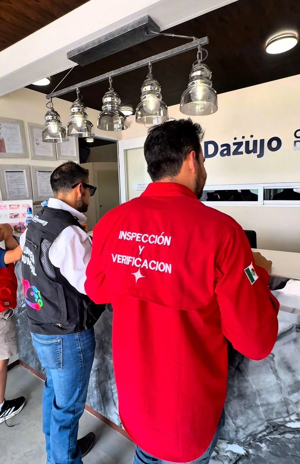 Refuerzan orientación a comerciantes para mejorar el manejo de residuos en Torreón