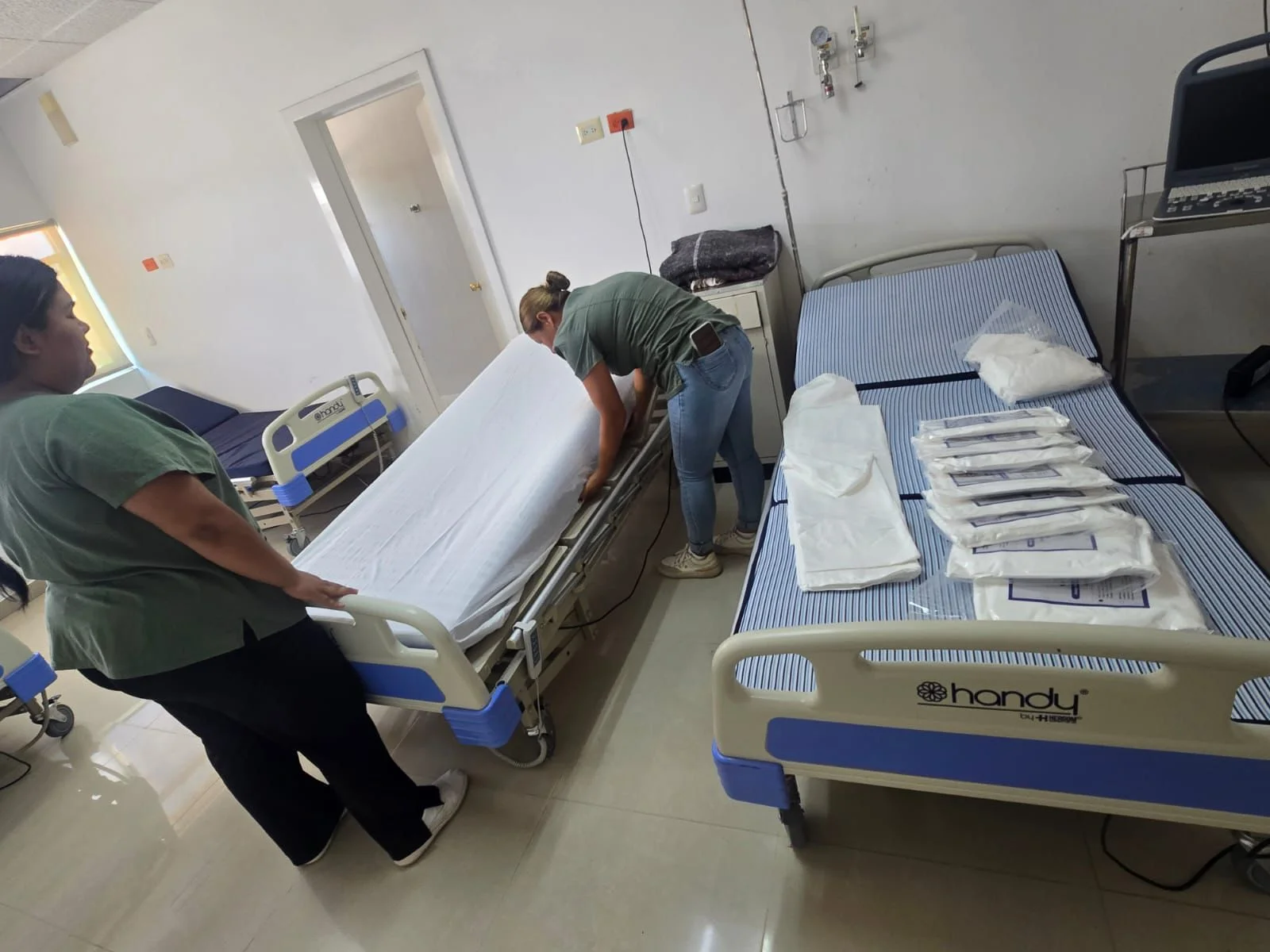 Fortalecen con equipamiento del Hospital Integral de Nazas
