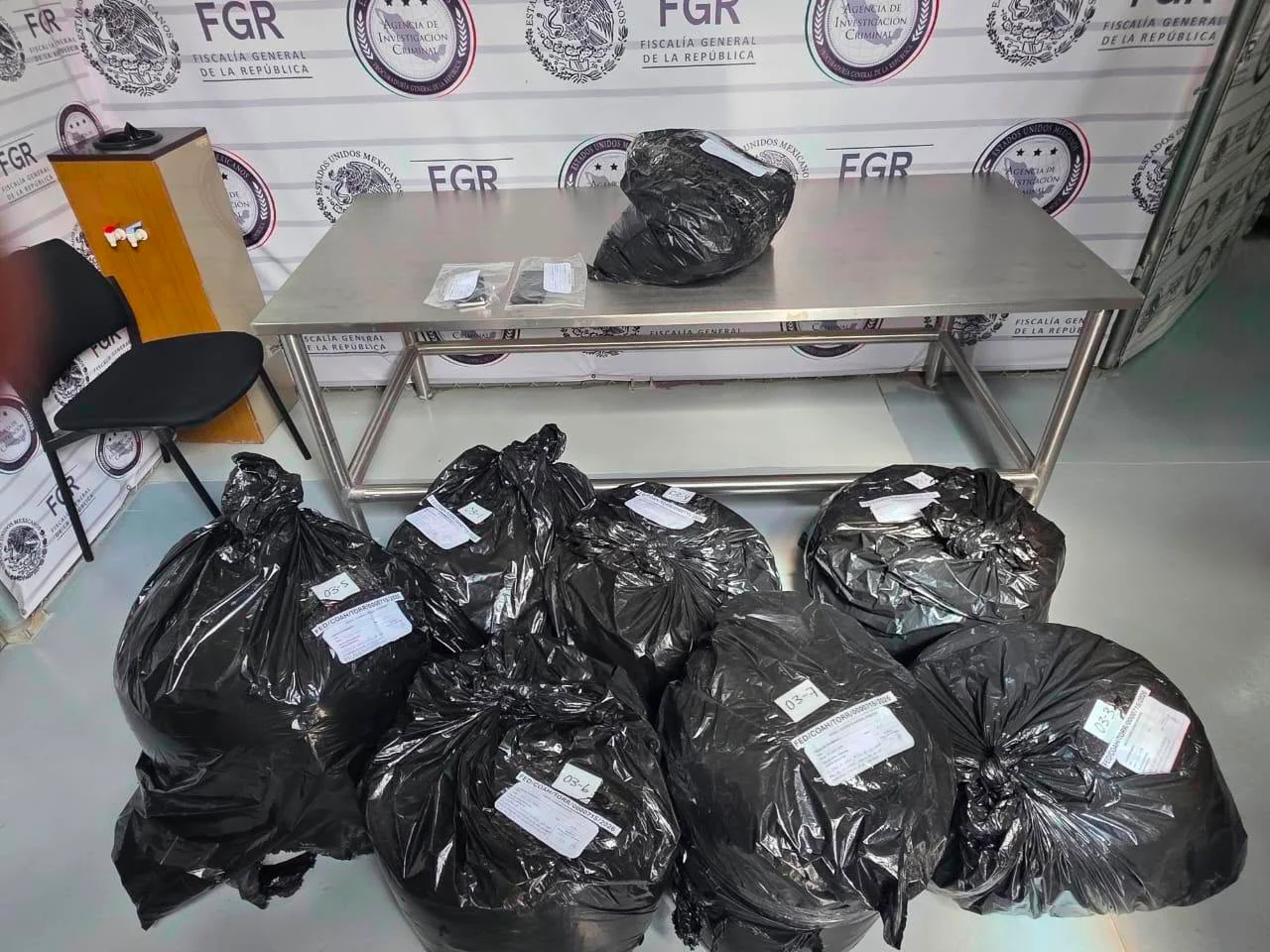 Aseguran casi 100 kilogramos de droga y detienen a dos hombres en operativo del GRL en San Pedro
