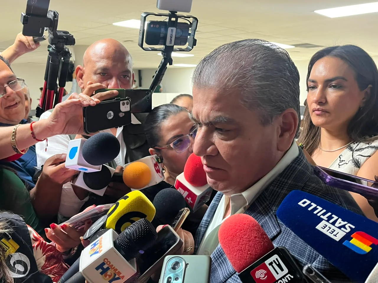 El alcalde de Torreón exige a regidores acelerar comisiones y comparecencias de directores para mejorar rendición de cuentas.