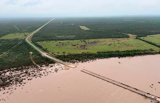 Fuentes del Departamento de Seguridad Pública de Texas están advirtiendo a los viajeros para que tomen rutas alternas