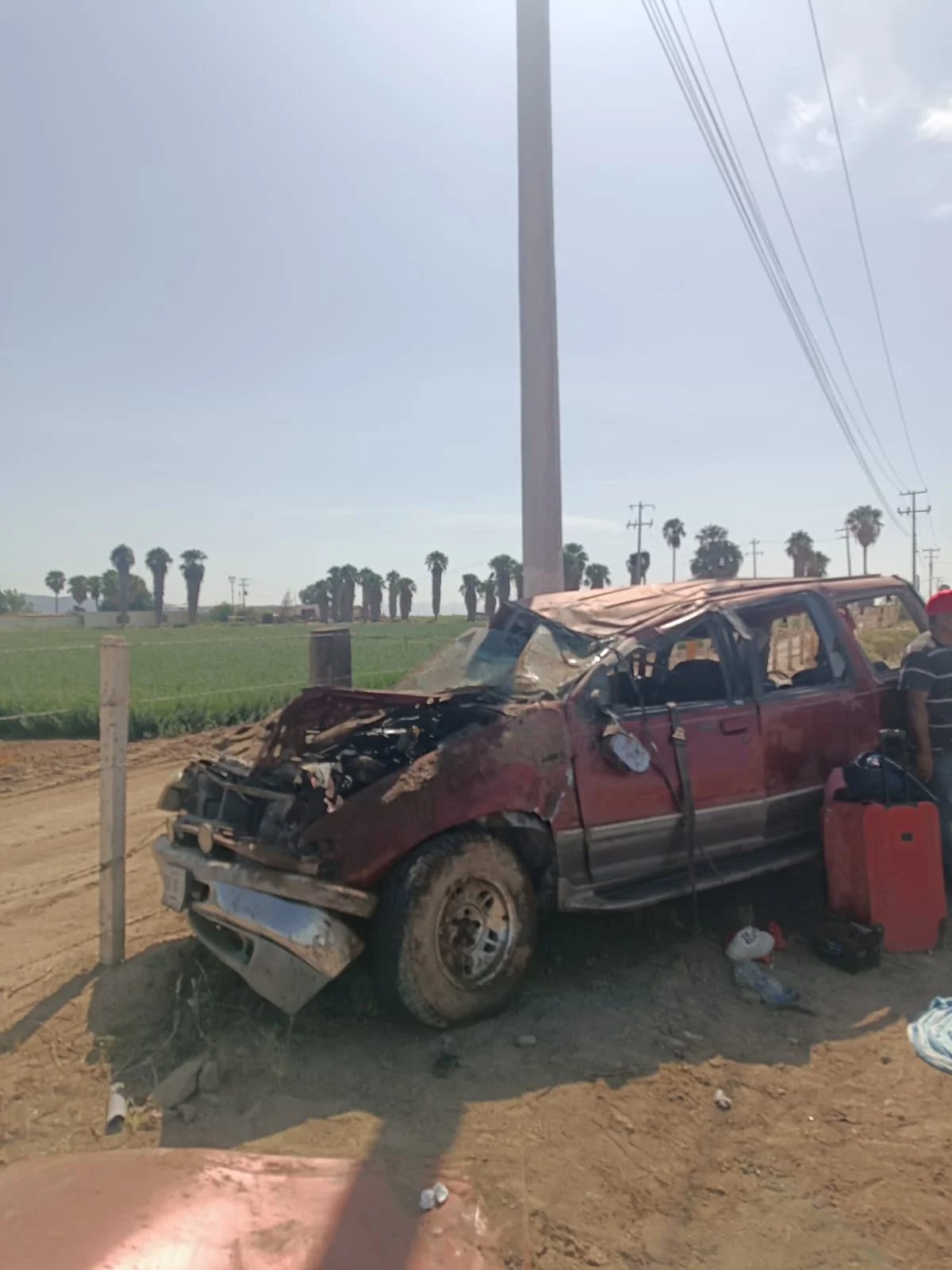 Vuelca camioneta con siete integrantes de una familia en la carretera Torreón-Saltillo