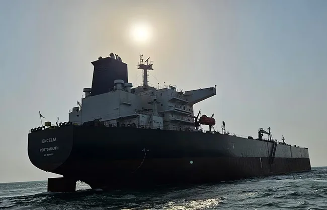 Hutíes atacan petroleros en el mar Rojo, EU e Irán cruzan duras amenazas