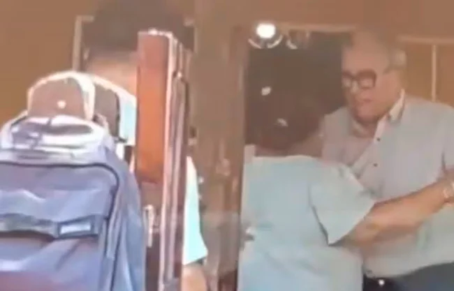 Captan a Rubén Rocha Moya bailando en Badiraguato; video se viraliza en redes