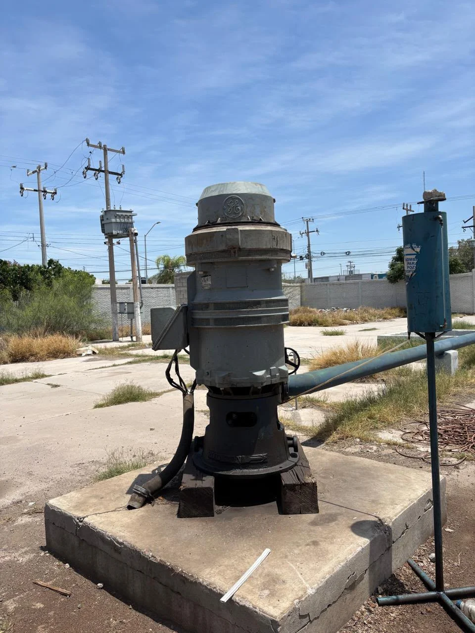 Simas Torreón trabaja para restablecer el servicio de agua en colonias del sector oriente