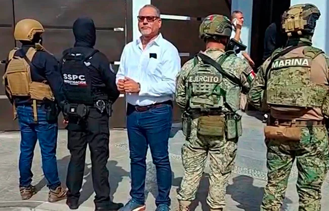 Detienen con fuerte operativo a Pedro Mendivil, abogado y exdirector de la Policía Municipal de Mexicali