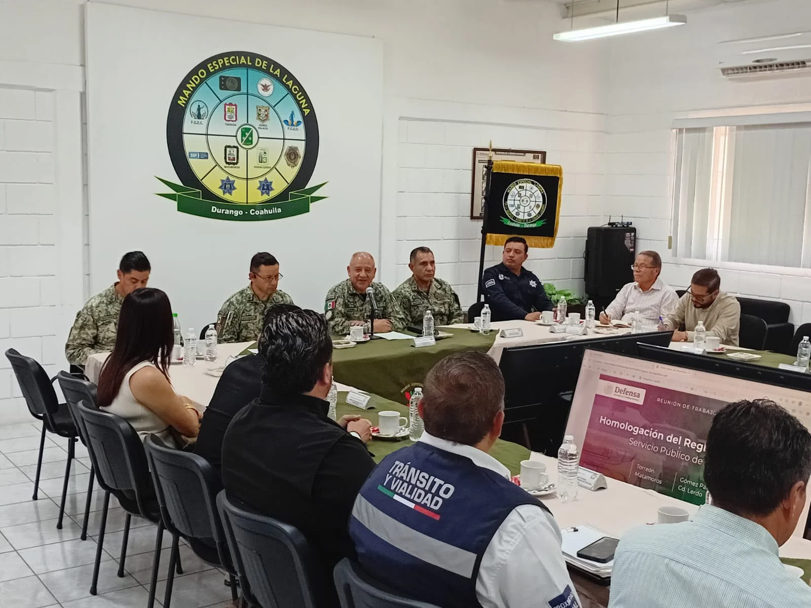 Taxis foráneos solo pueden dejar pasaje y no recoger usuarios en la ciudad: Ayuntamiento de Torreón
