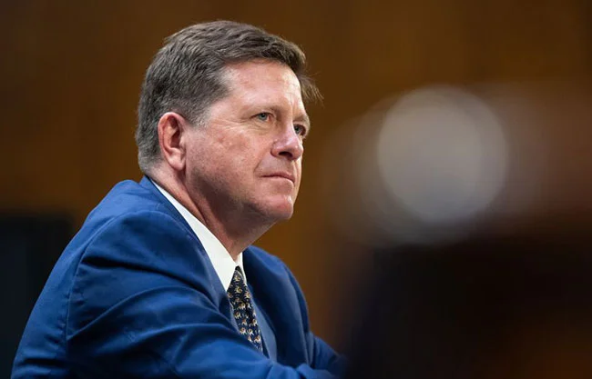 El Senado de EU confirma a Jay Clayton, nominado por Trump, como jefe de Inteligencia