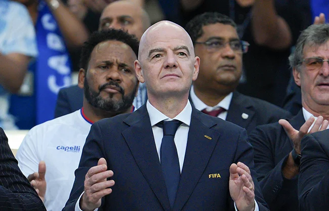 FIFA da plazo a 211 federaciones para aceptar plan de privatización del Mundial