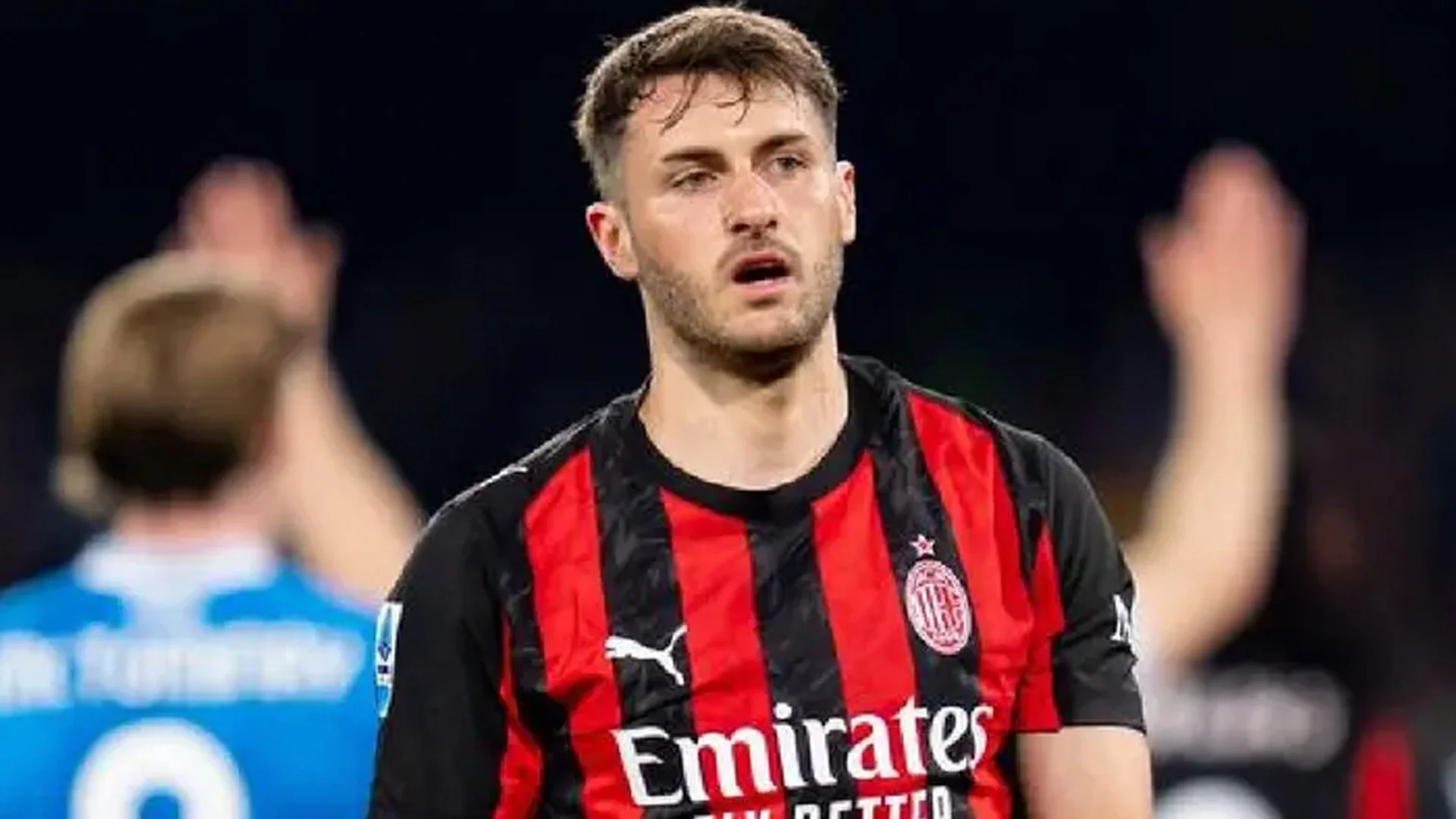 ¿Adiós al Milan? Las opciones que tiene Santiago Giménez sobre la mesa