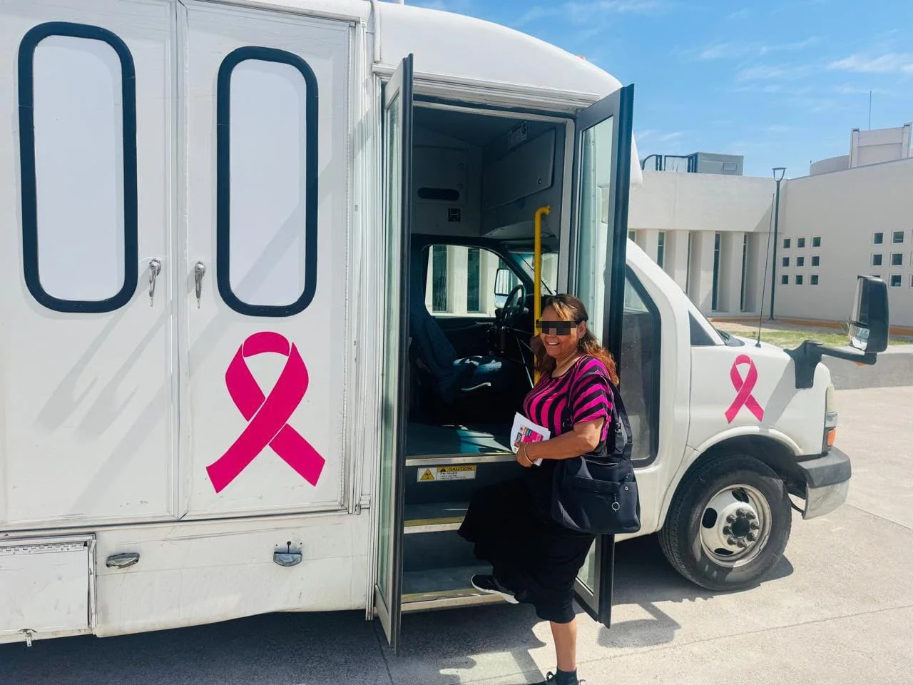 IMSS Coahuila promueve la detección oportuna del cáncer de mama