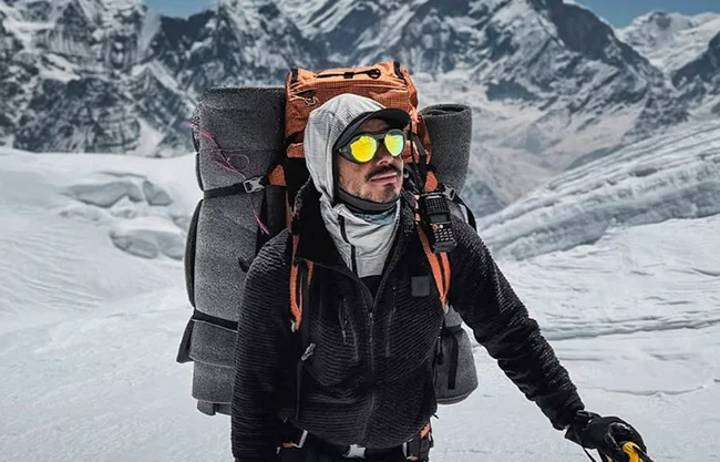 El famoso alpinista Nirmal Purja desaparece junto a nueve personas tras avalancha en Pakistán