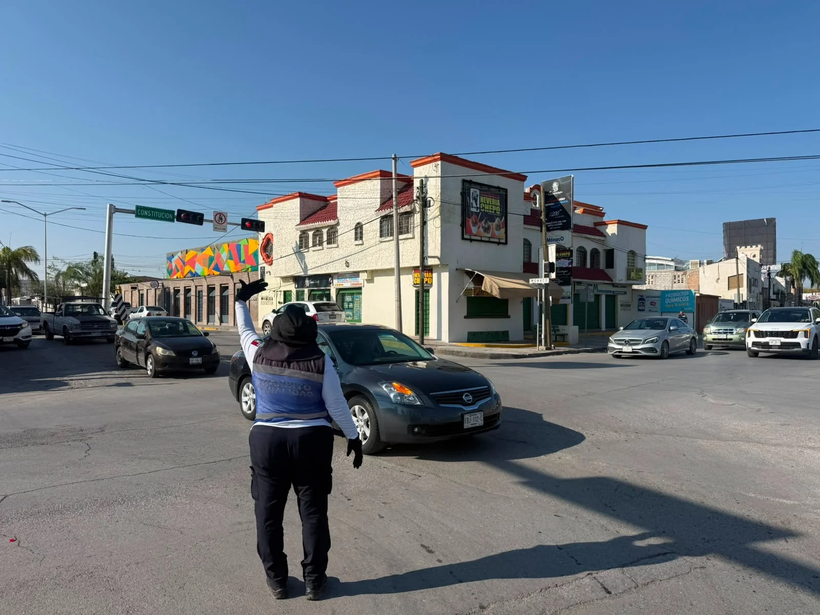 Ajustan circulación por obras del colector Viena; operativo vial permanecerá tres meses