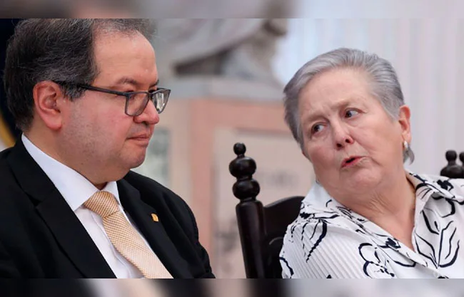 Remueve rector de la UNAM a la secretaria general tras polémica por irregularidades en el examen de admisión