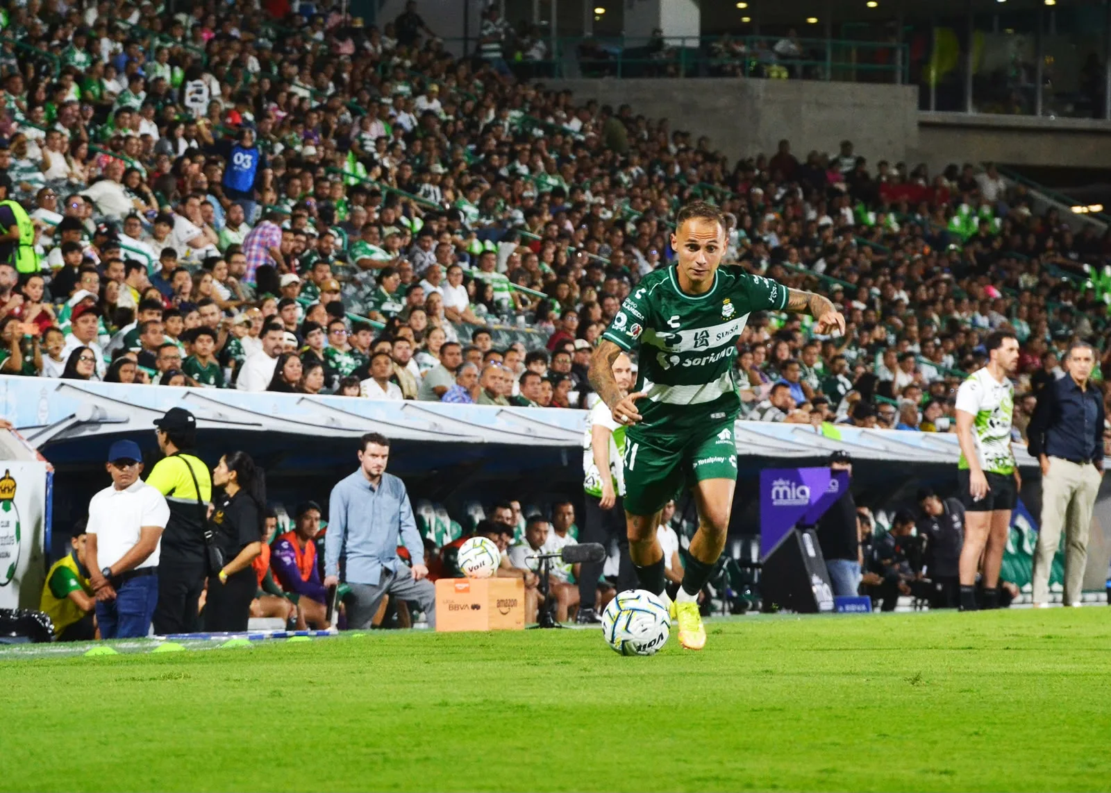 Va Santos por primera victoria ante América