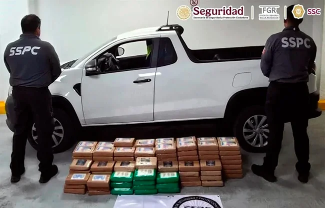 Detienen en Tlalpan a hombre con 217 kilos de cocaína ocultos en una camioneta