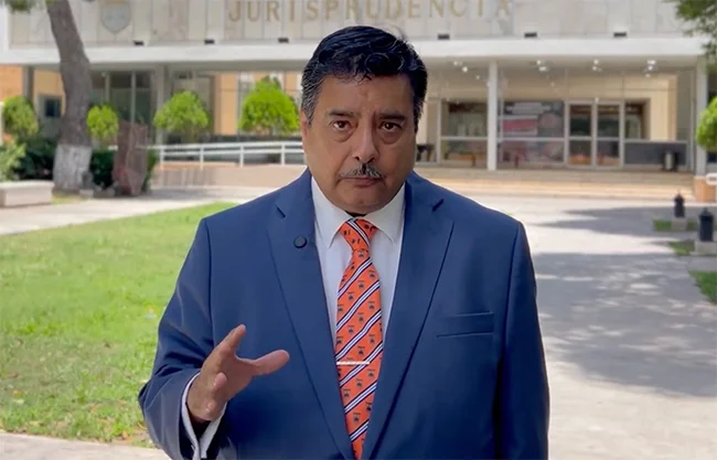 Reconocen a Nájera Davis como forjador de la Faculta de Jurisprudencia