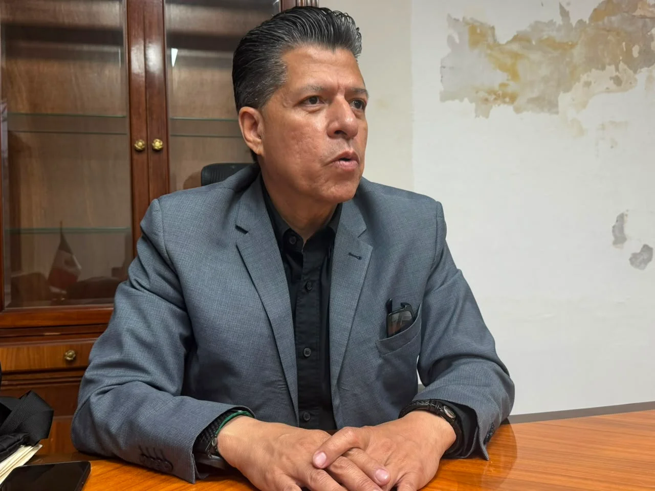 Juan Pérez asume la Dirección de Salud Municipal; destaca experiencia en salud pública y atención hospitalaria