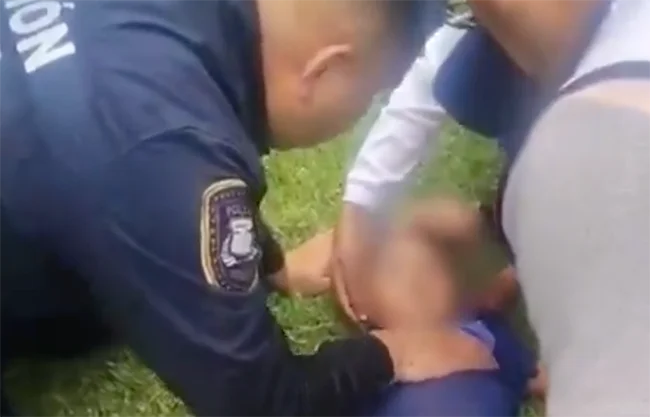 "Respira... llora", Agente de Protección Federal salva a niño de 3 años en Teotihuacán al rescatarlo de lago