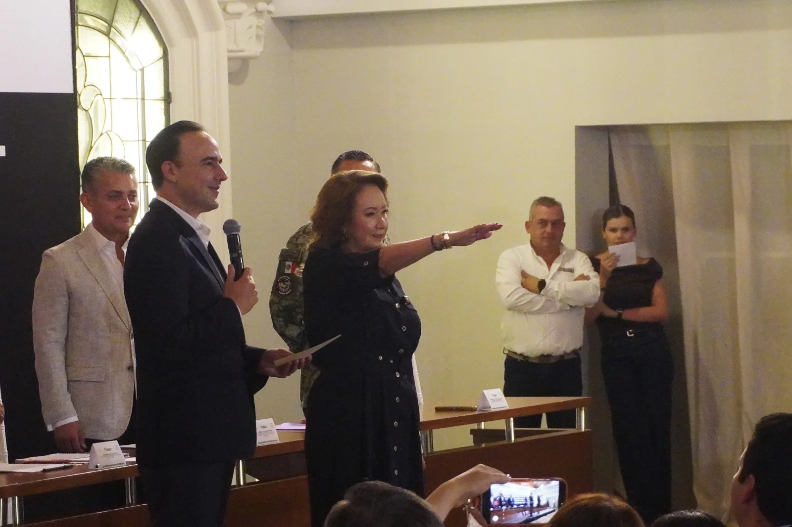 Yazmín Esquivel toma protesta como socia honoraria de asociación de abogadas de Coahuila en encuentro nacional en Torreón