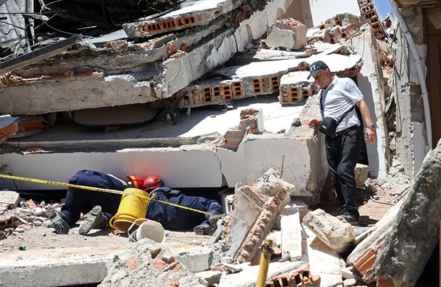 Al menos 111 muertos y ‘desastre nacional’ en Colombia por el terremoto 7.4