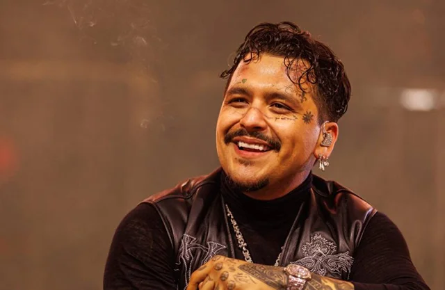 Christian Nodal podría perder nombre de ‘El Forajido’ ante el IMPI