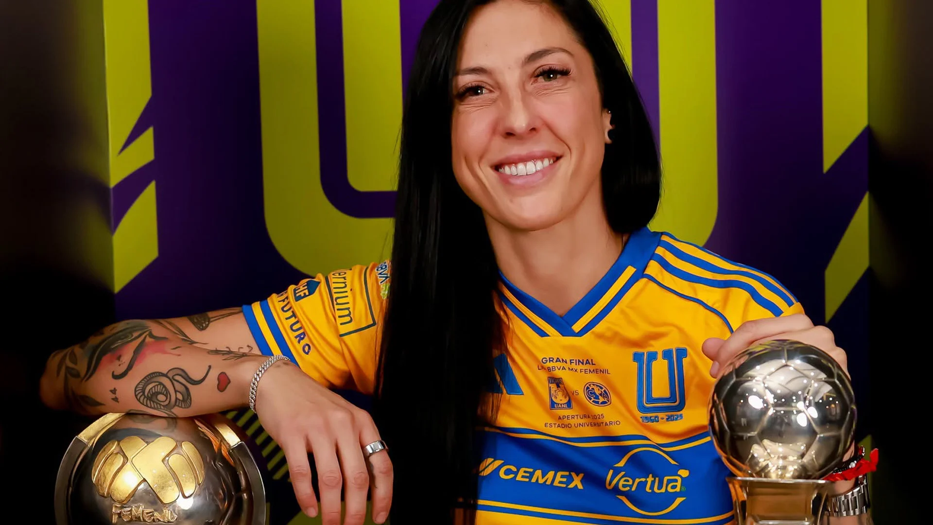 ¡Adiós a una leyenda! Jenni Hermoso se despide oficialmente de Tigres Femenil