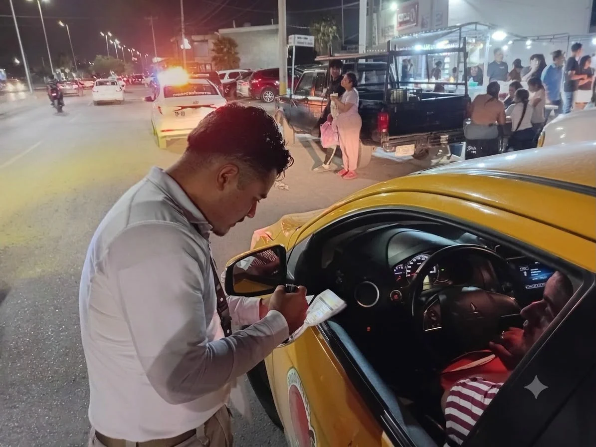Refuerzan vigilancia a taxis en Torreón; concesiones podrán identificarse desde el C2