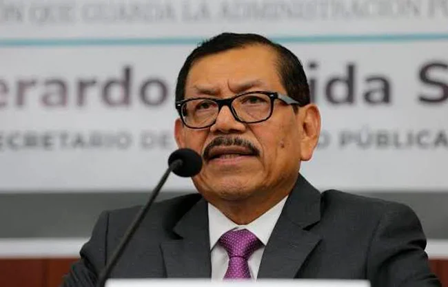 Abandona Gerardo Mérida prisión en Nueva York; negocia con autoridades de EU