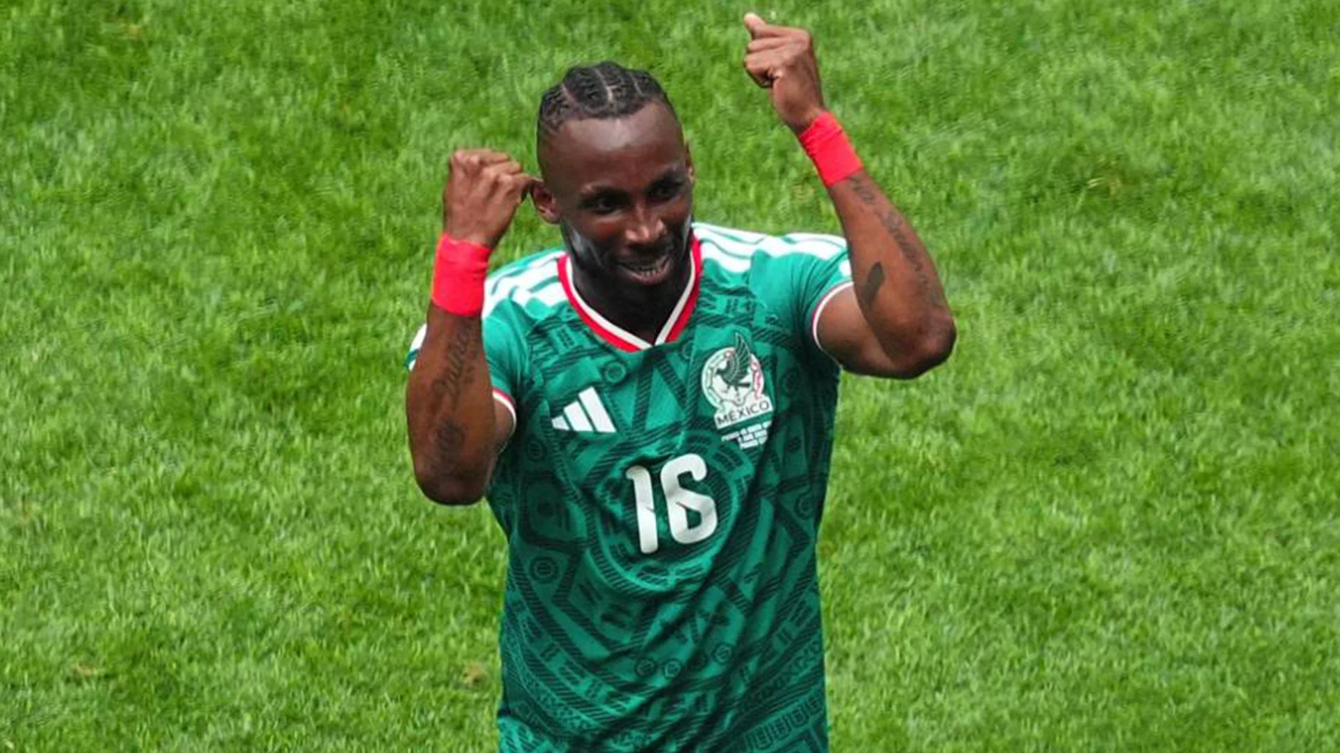 ¡Corazón abierto! Julián Quiñones revive el trago amargo ante Inglaterra: "Fue duro"