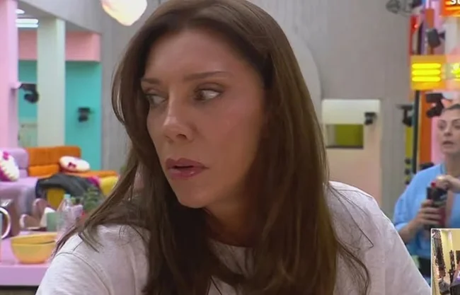 Cynthia Klitbo: Me rompieron la nariz en tres partes por eso ronco tan fuerte