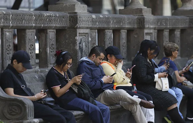 ¿Cómo registrar tu línea telefónica con tu CURP para que no cancelen tu número celular?