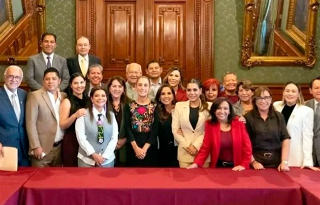 Acusan Mandatarios de 4T a Rocha de desmesura y personalismo