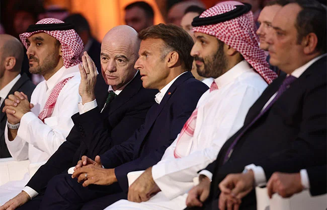 Gianni Infantino lanza dardo a las potencias del futbol en plena crisis de la FIFA