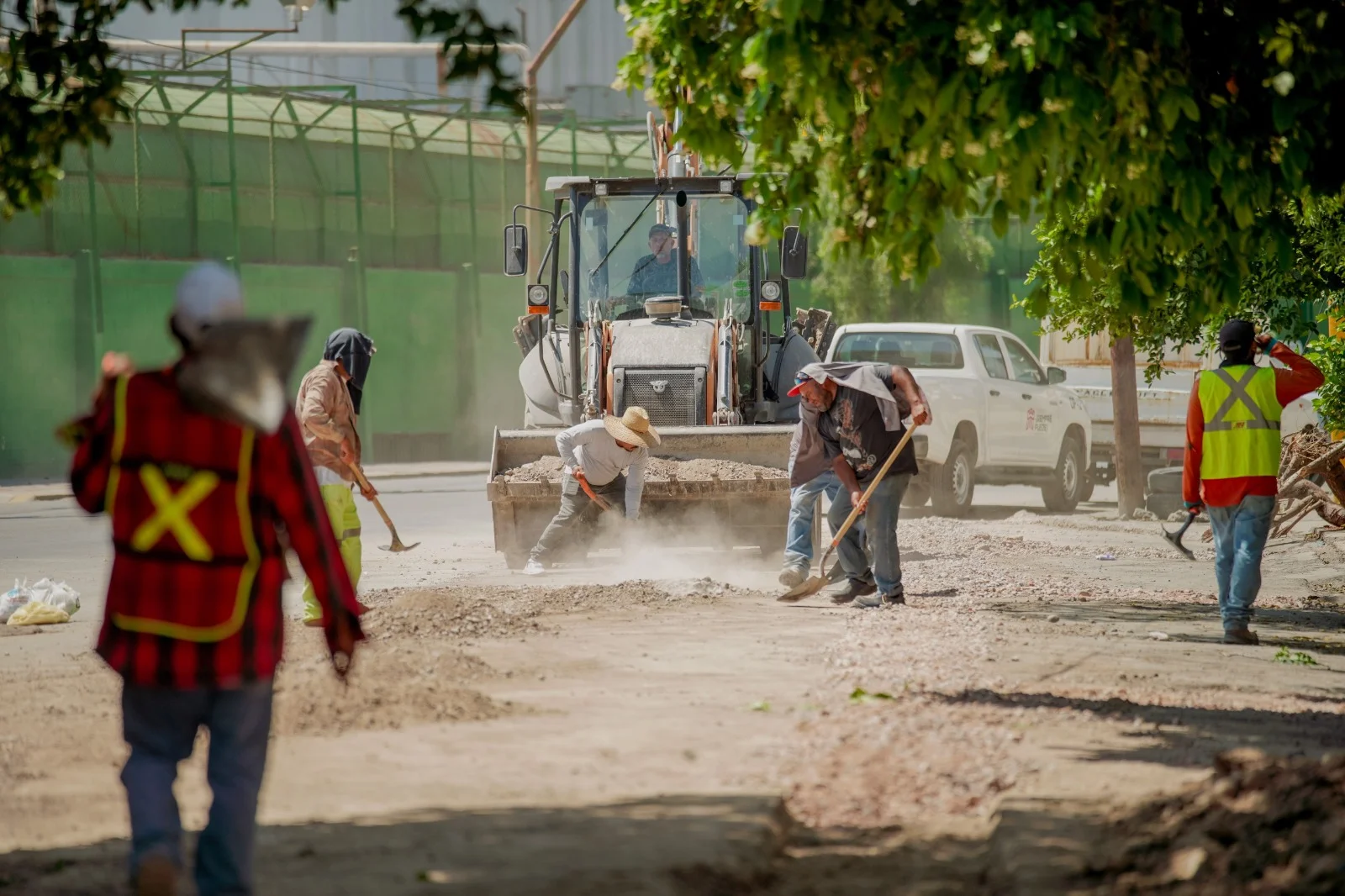 Rehabilitación de drenaje en la Luis Echeverría alcanza 80% de avance