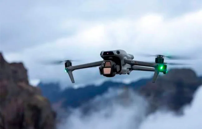 Roban 300 drones y cámaras tras salir del AIFA