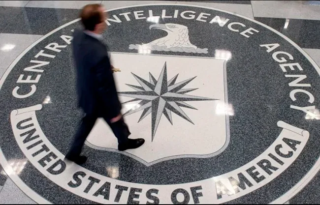 Confirma Sheinbaum presencia de personal de la CIA en México bajo la Ley de Seguridad Nacional