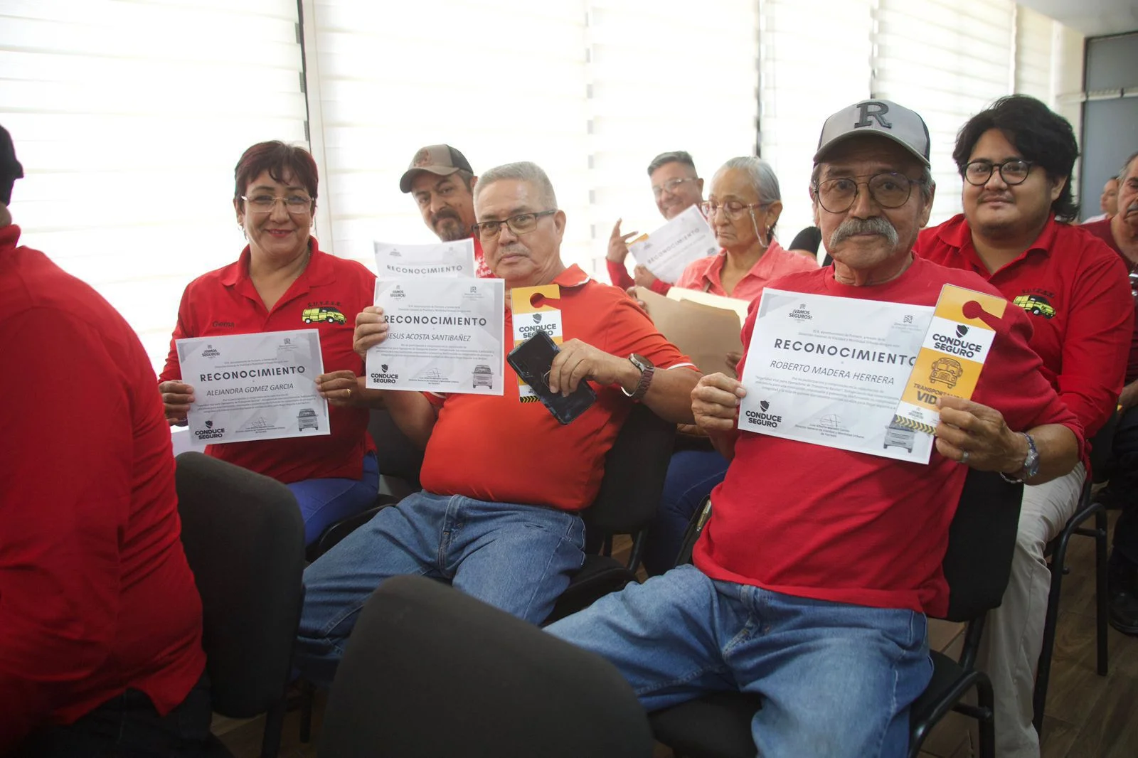 Capacitan a operadores de transporte escolar ante el regreso a clases en Torreón