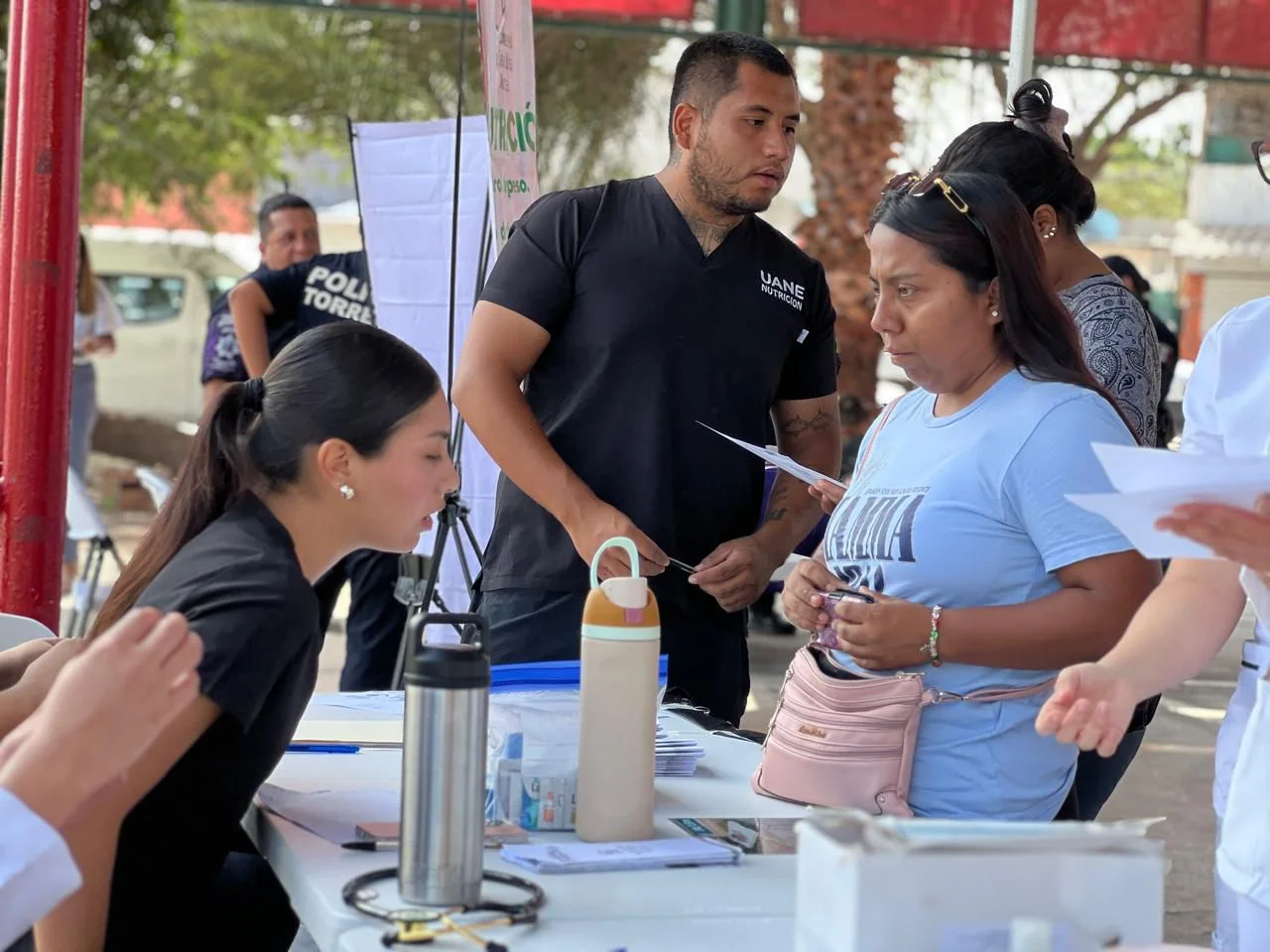 Acercan servicios legales, atención psicológica y servicios de salud a la colonia Zaragoza Sur