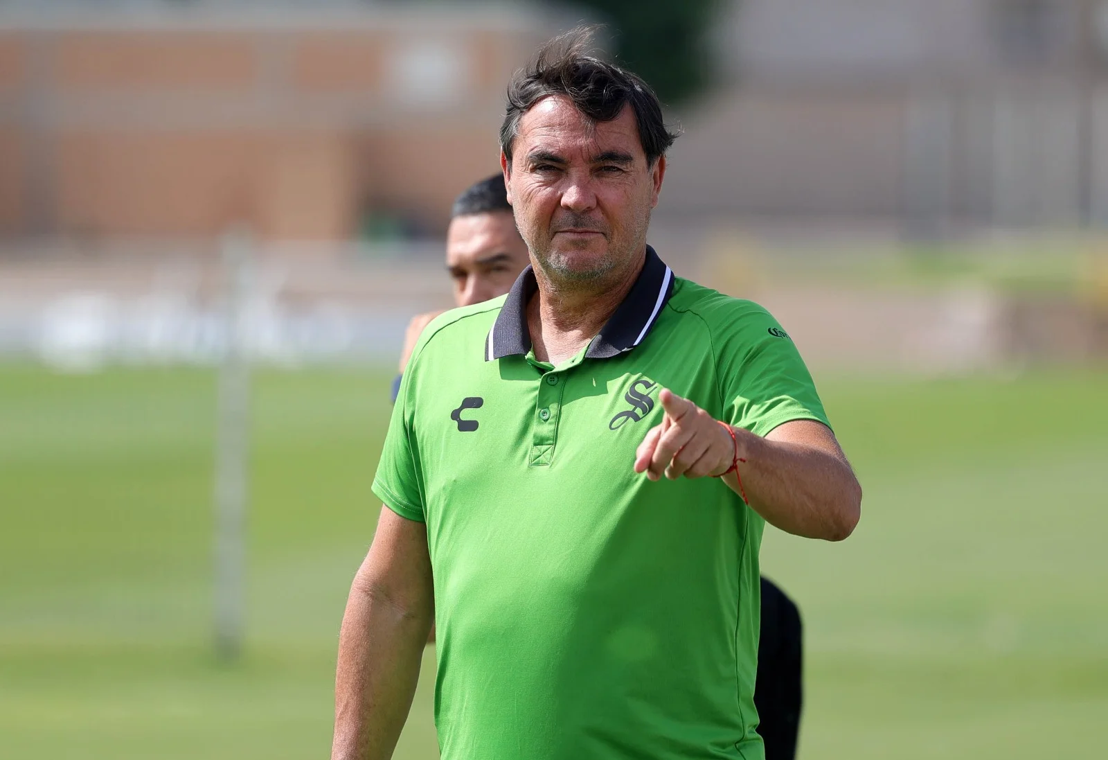 Apuesta Santos por restructuración deportiva