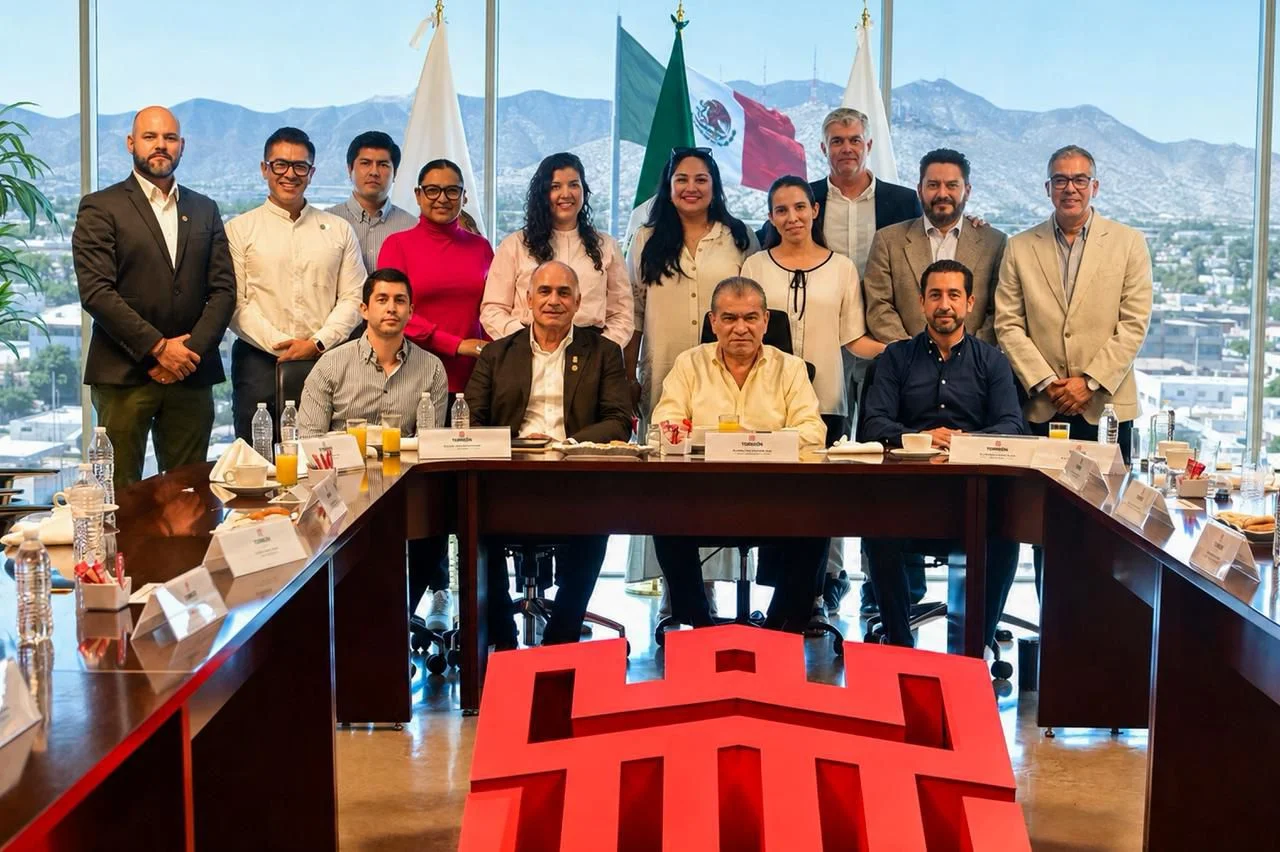 Revisa Riquelme con arquitectos proyectos de transformación urbana para Torreón