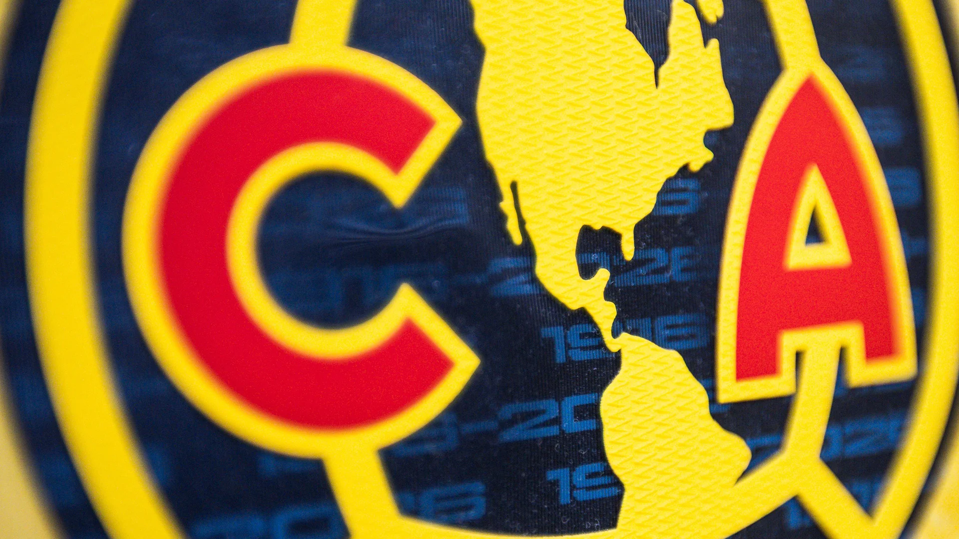 ¡A cubrir la central! América acelera la búsqueda del relevo de Sebastián Cáceres