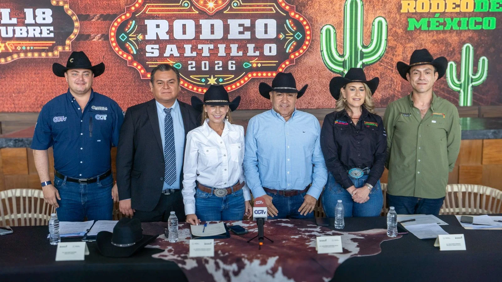 Presentan en Torreón el Festival Rodeo Saltillo 2026.