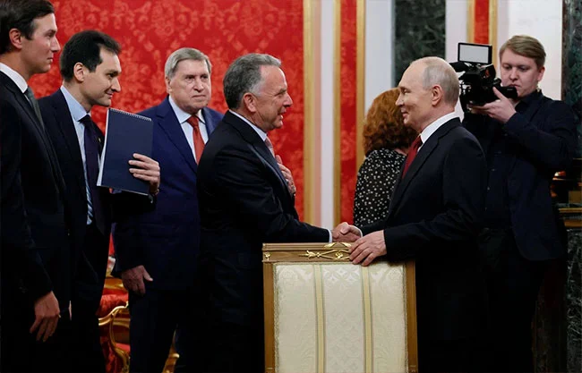 Putin recibe en Moscú a emisarios de Trump con "nuevas ideas" para Ucrania; reunión duró casi tres horas