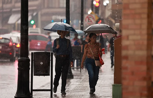 Prepárate: Prevén lluvias muy fuertes y rachas de viento para la región Sureste de Coahuila