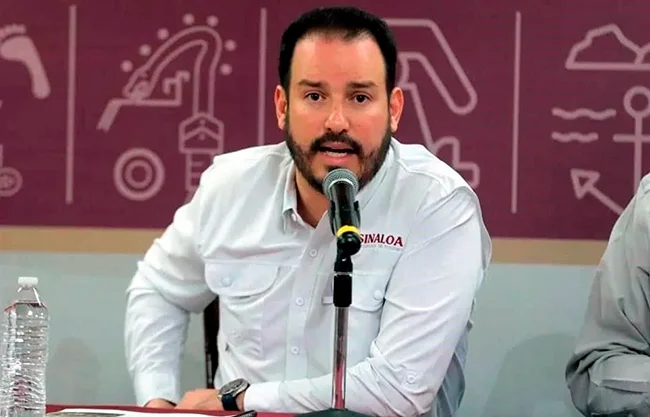 UIF bloquea cuentas de Secretario de Economía de Rocha Moya y empresas relacionadas